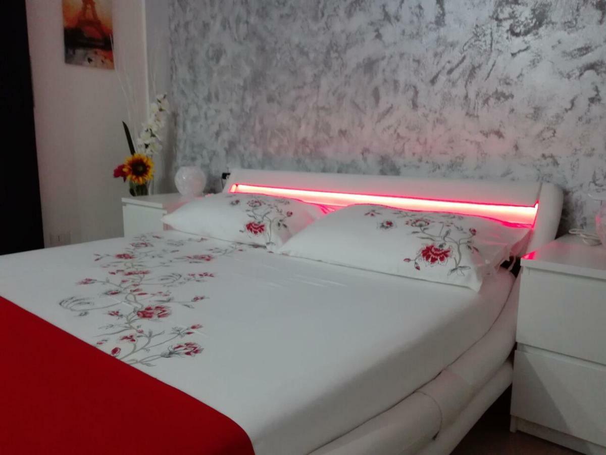Apartamento Mecenate Cozy Flat Milán Exterior foto
