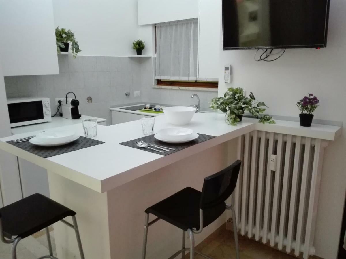 Apartamento Mecenate Cozy Flat Milán Exterior foto