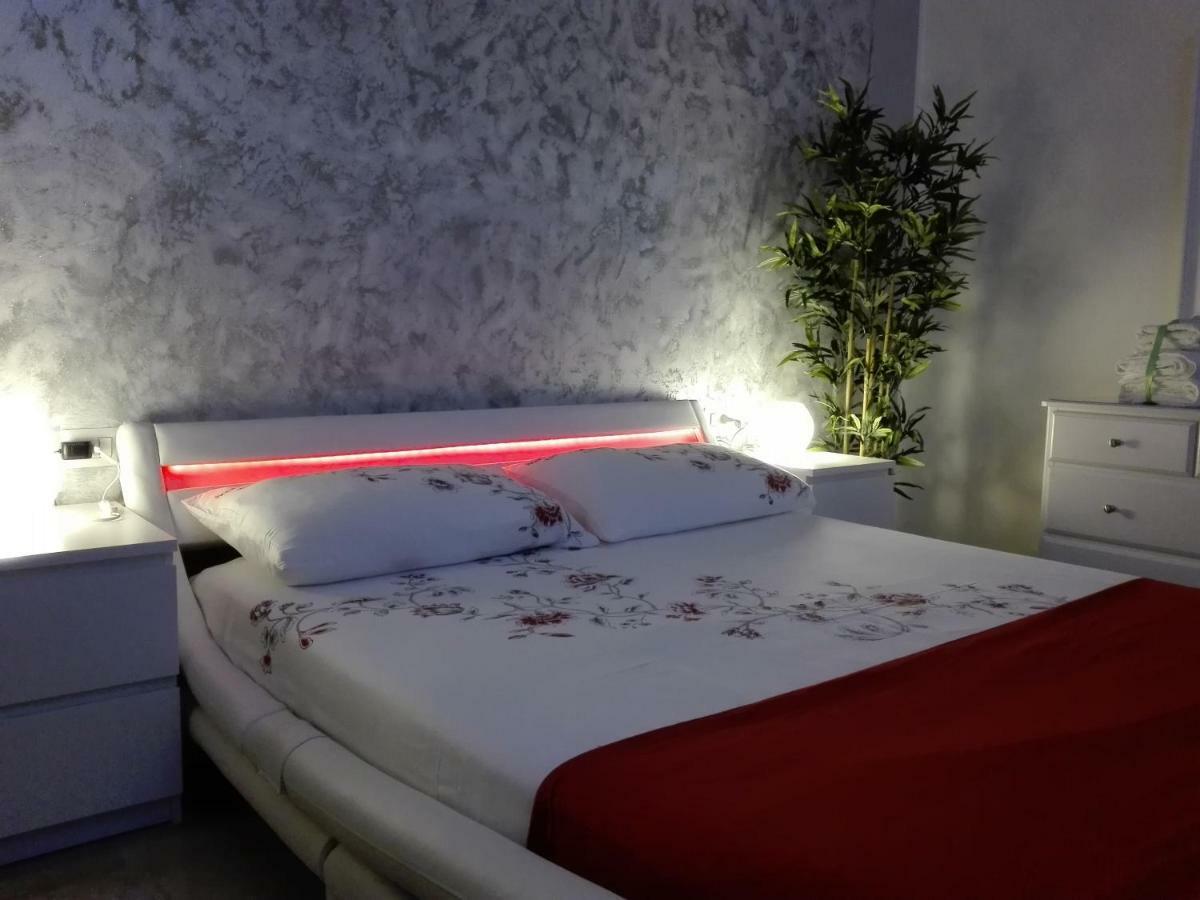 Apartamento Mecenate Cozy Flat Milán Exterior foto