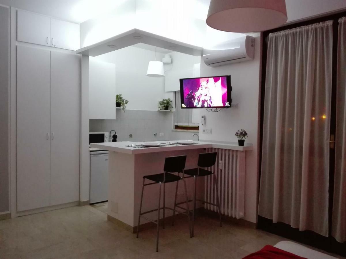 Apartamento Mecenate Cozy Flat Milán Exterior foto