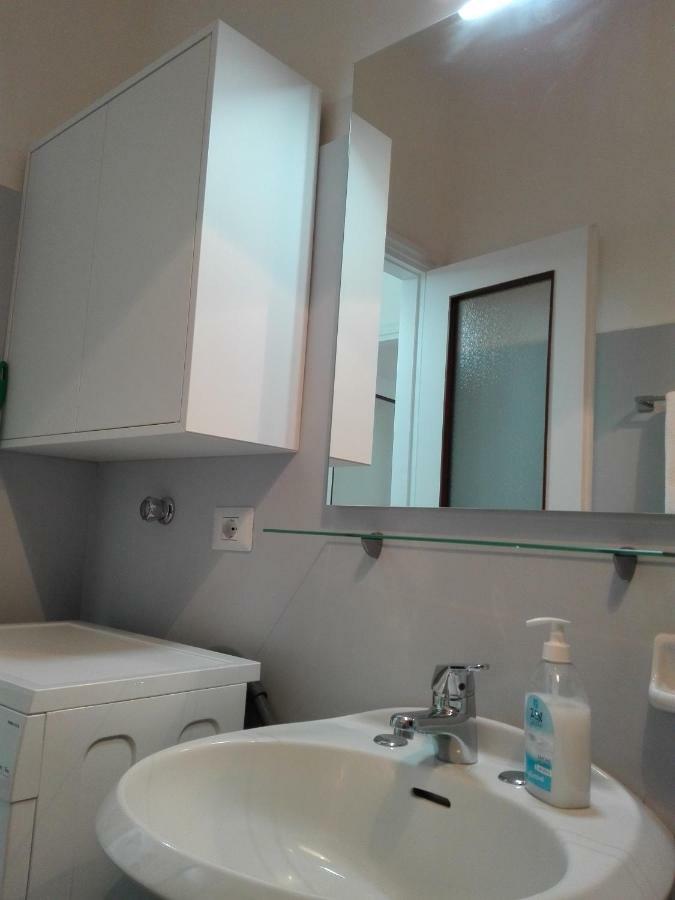 Apartamento Mecenate Cozy Flat Milán Exterior foto