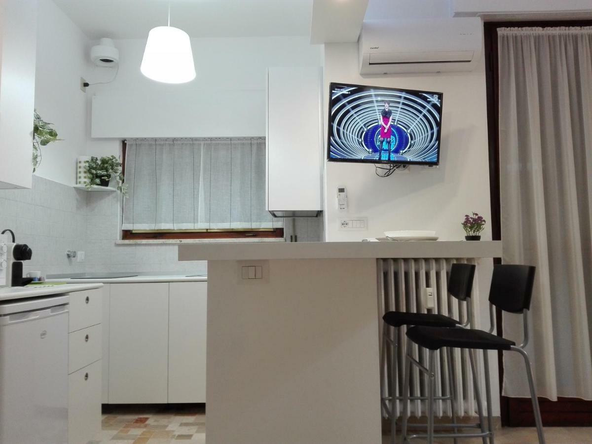 Apartamento Mecenate Cozy Flat Milán Exterior foto