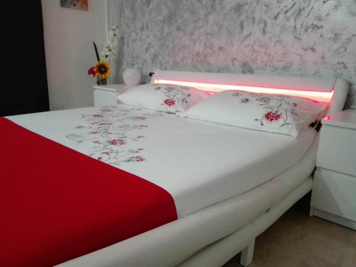 Apartamento Mecenate Cozy Flat Milán Exterior foto
