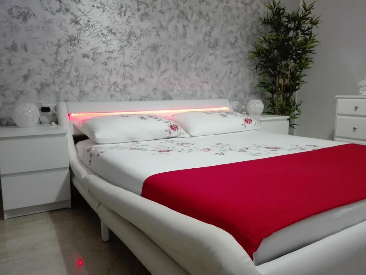 Apartamento Mecenate Cozy Flat Milán Exterior foto